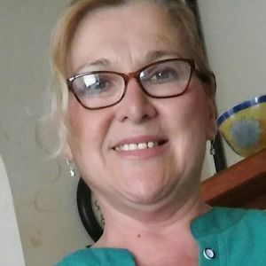 Meet your Posher, Alma